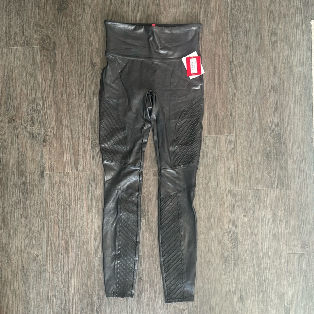 Spanx Faux Leather Moto Leggings in size S